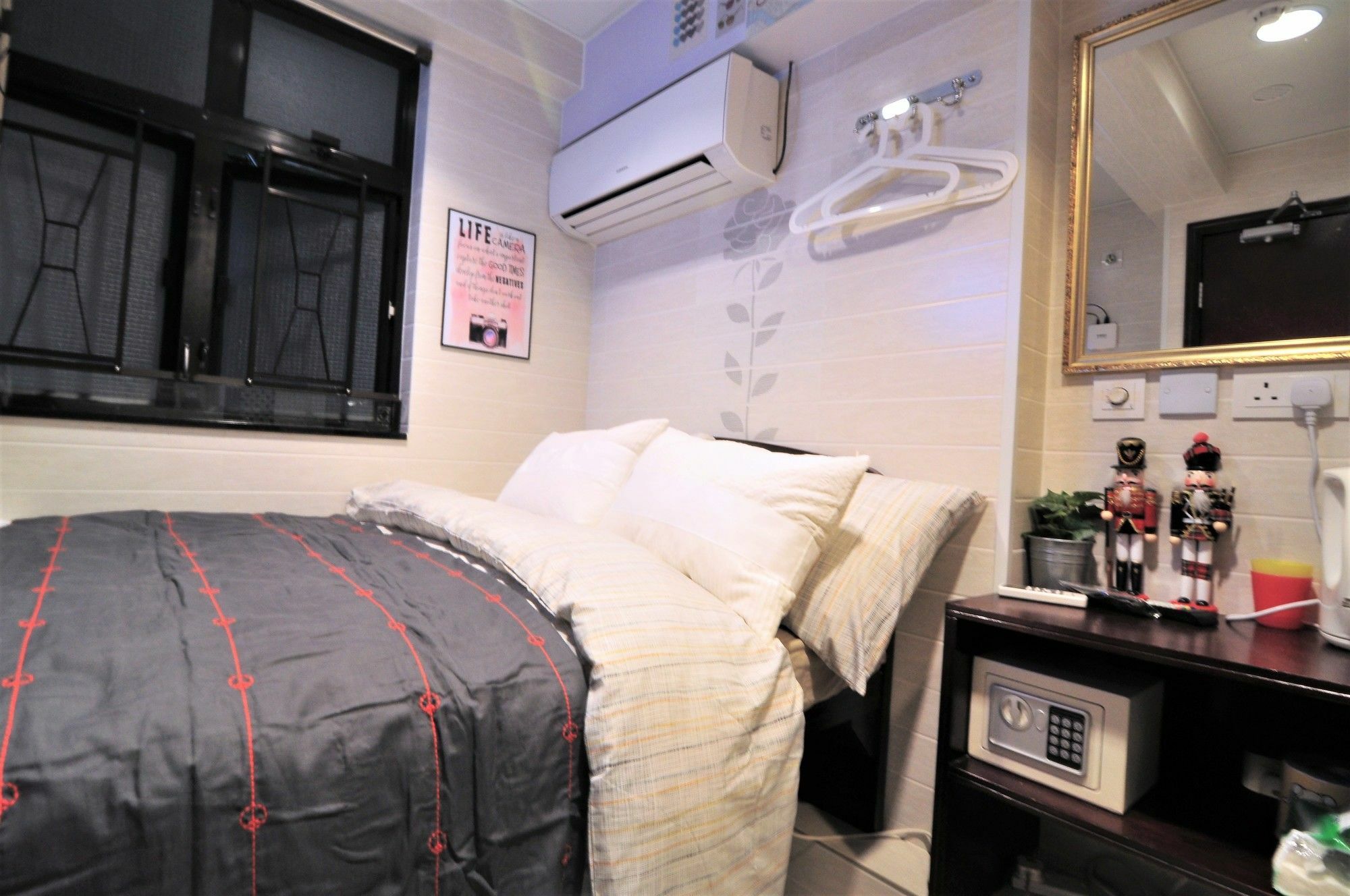 Big Wave Travel Hotell Hongkong Exteriör bild