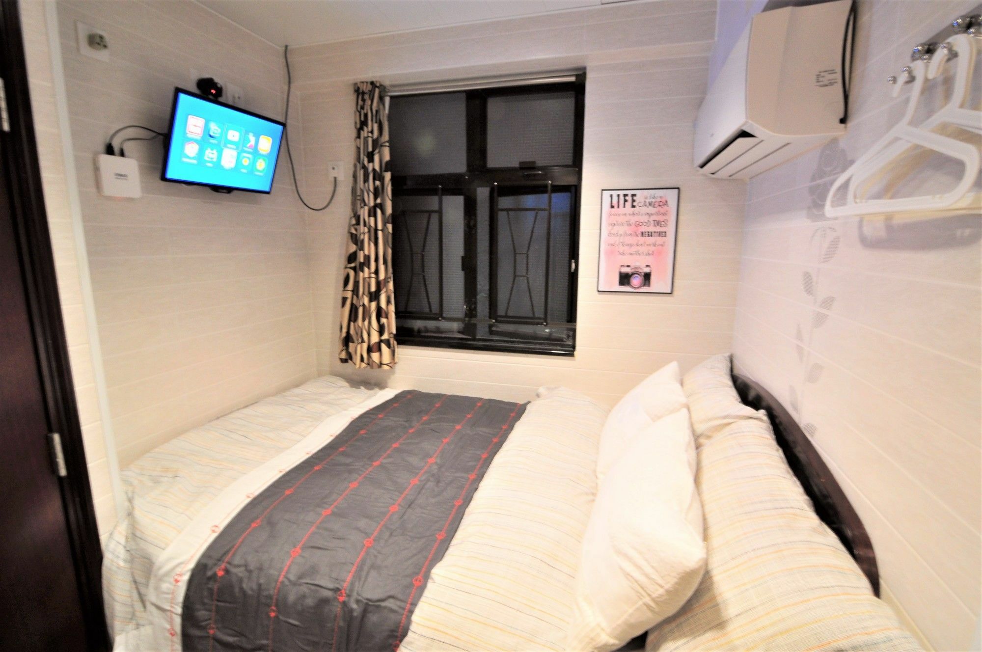 Big Wave Travel Hotell Hongkong Exteriör bild