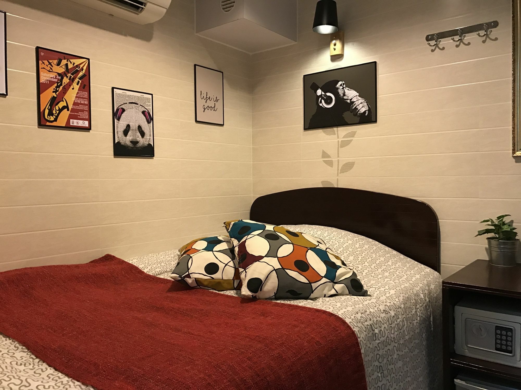 Big Wave Travel Hotell Hongkong Exteriör bild